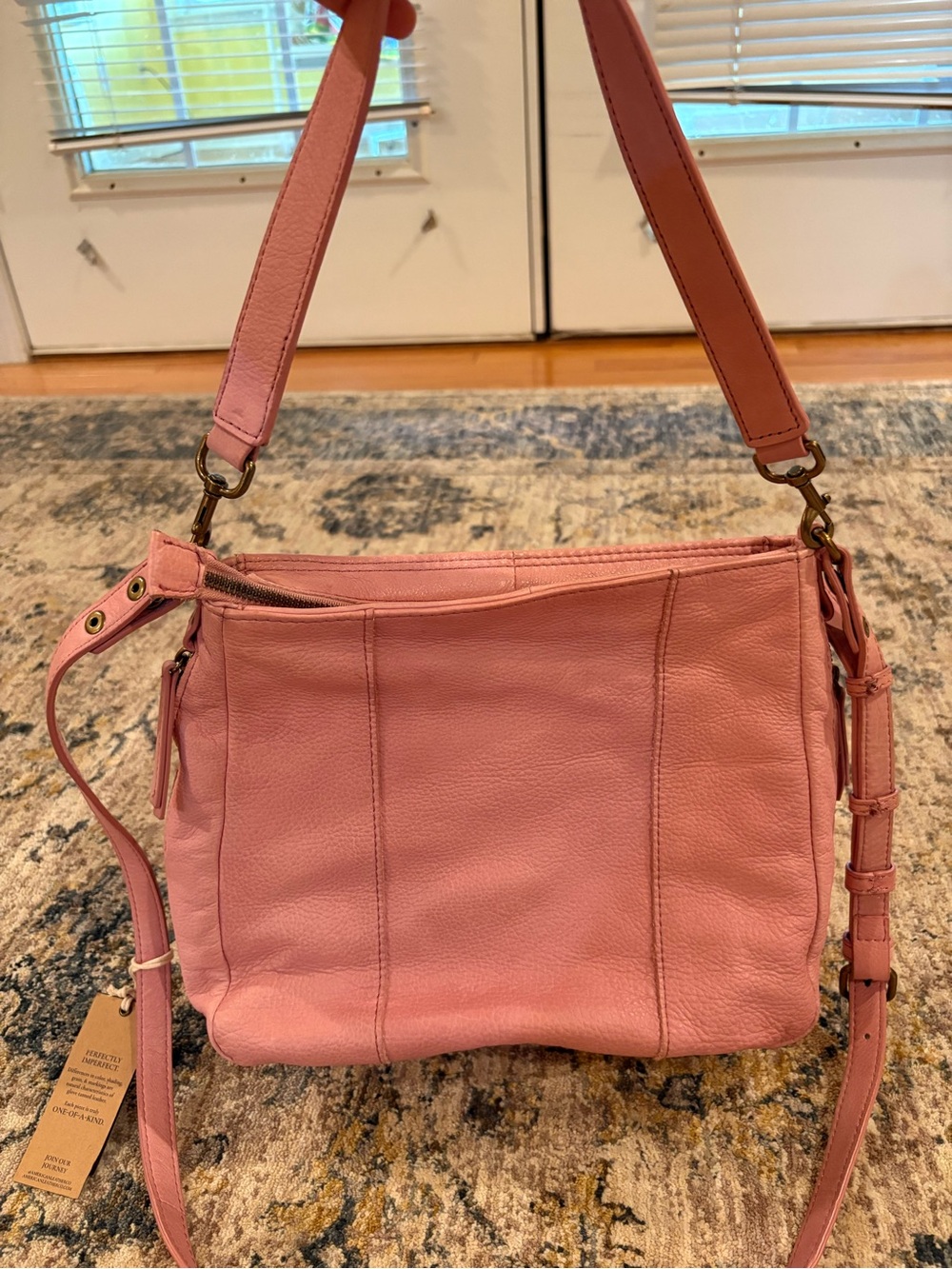 NWT American Leather Co Austin convertible leather shoulder purse Rose Pink